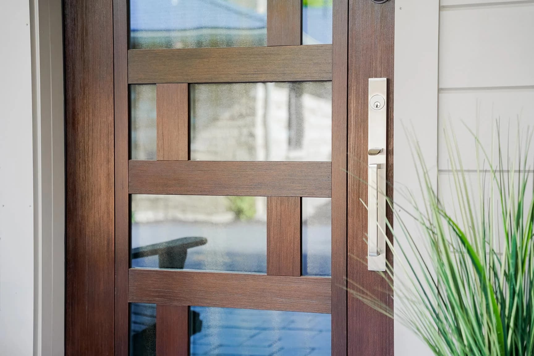 ProVia Signet fiberglass entry door, Fir grain in Truffle