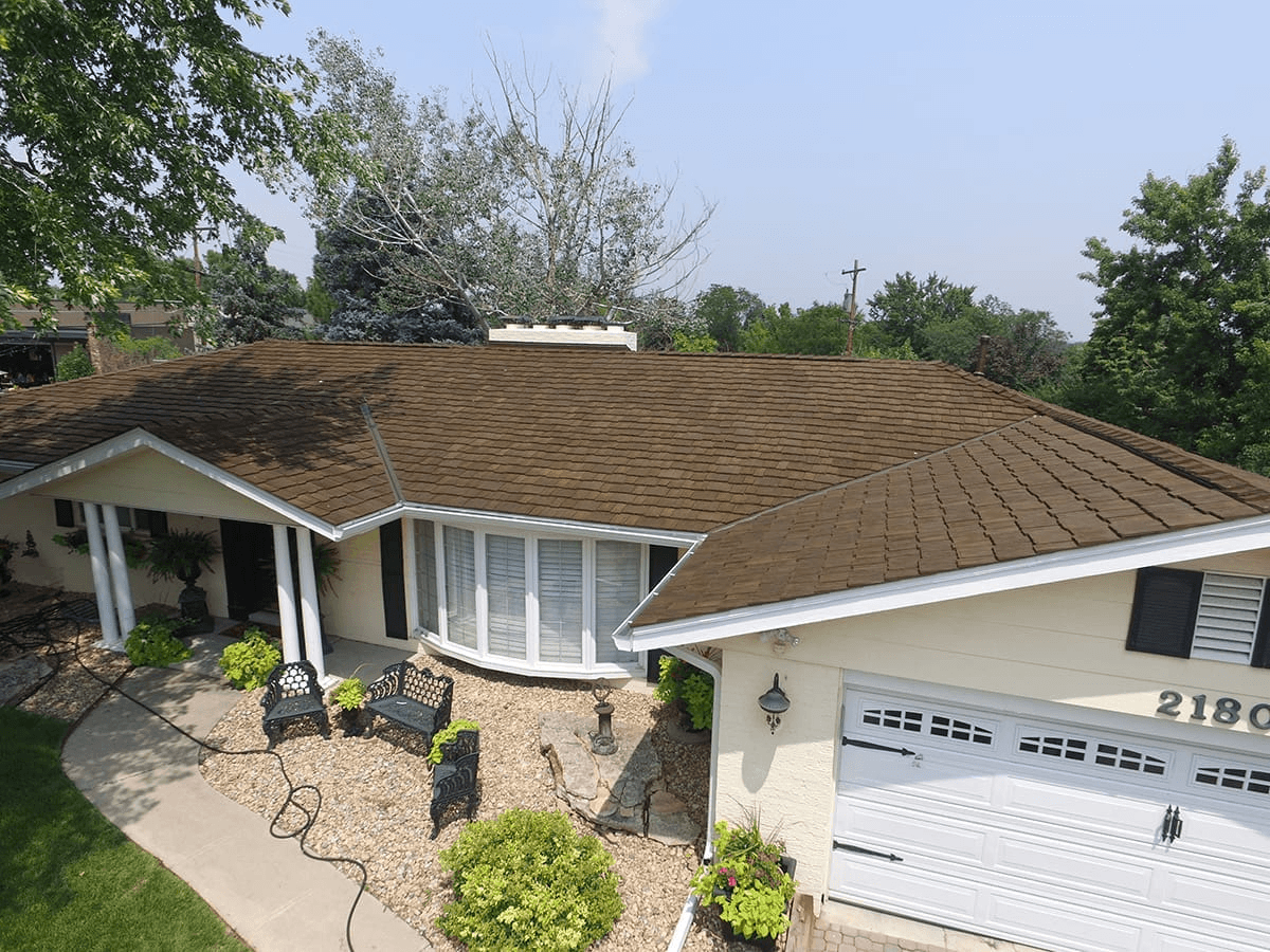 CeDUR Live Oak synthetic cedar shake on a Twin Cities ranch