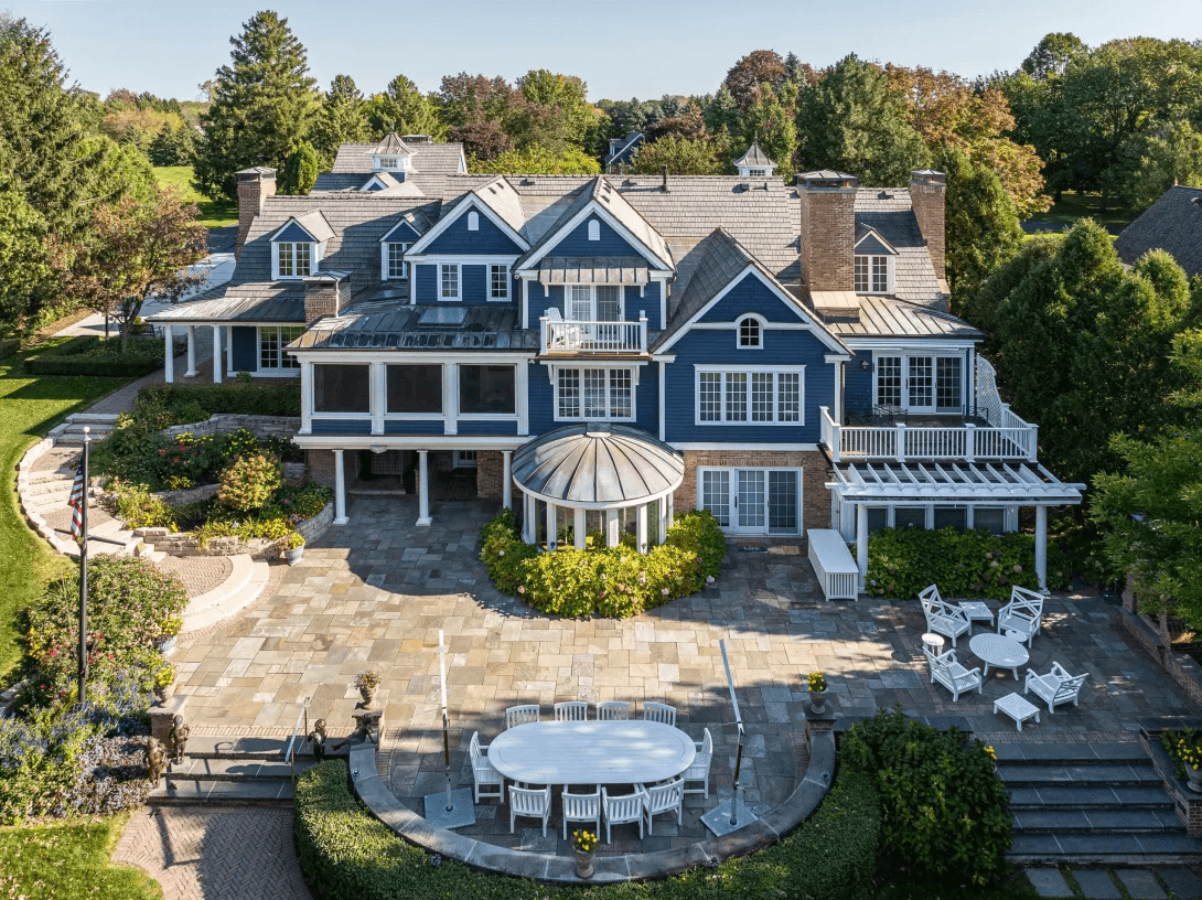 DaVinci Bellaforté Shake on a Twin Cities premium home