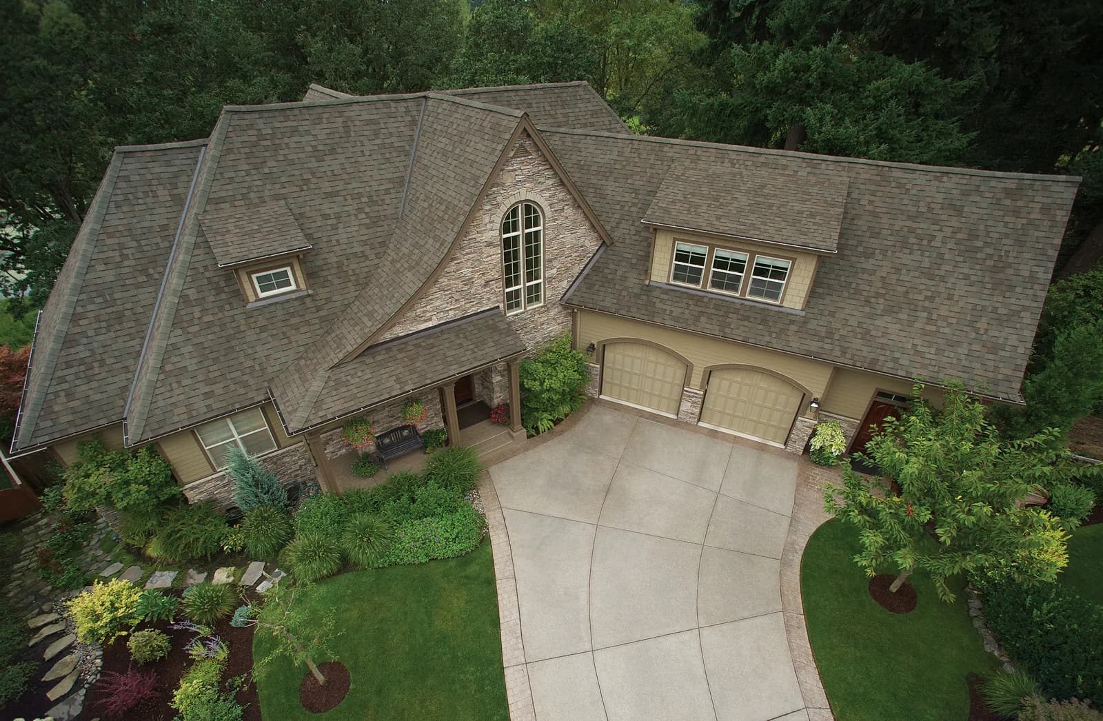 Malarkey Legacy in Natural Wood on a completed residential roof