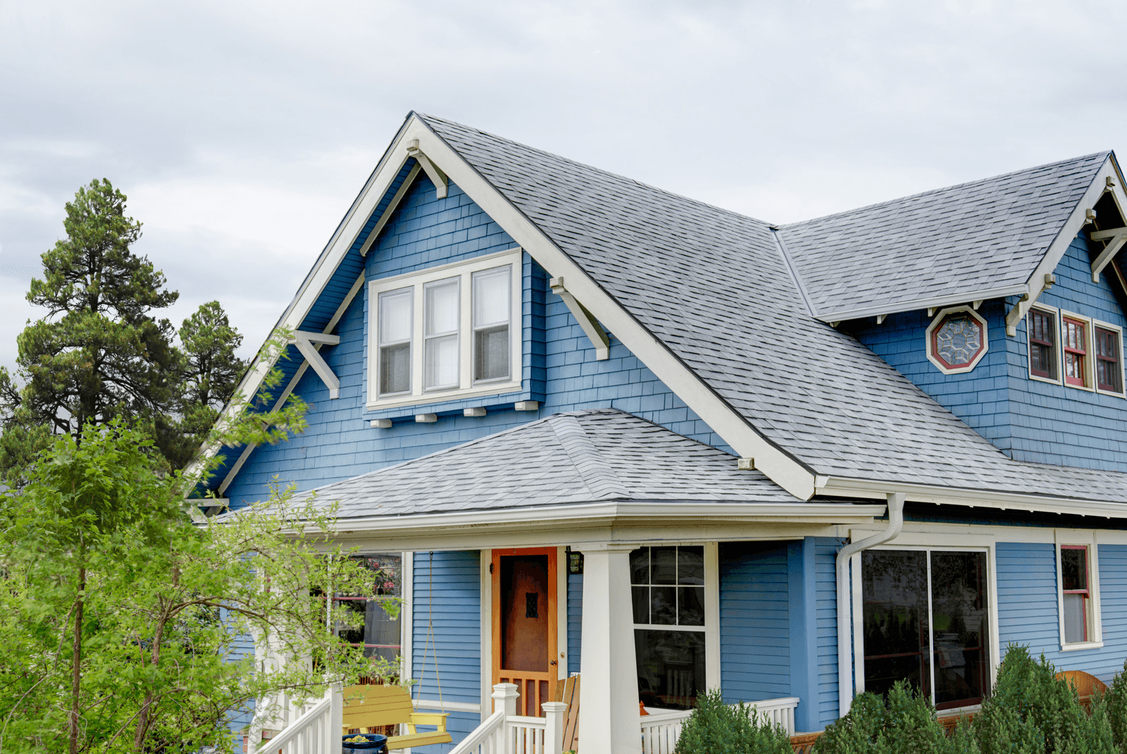 Malarkey Highlander vs Vista: Which One Belongs on Your Minnesota Roof?