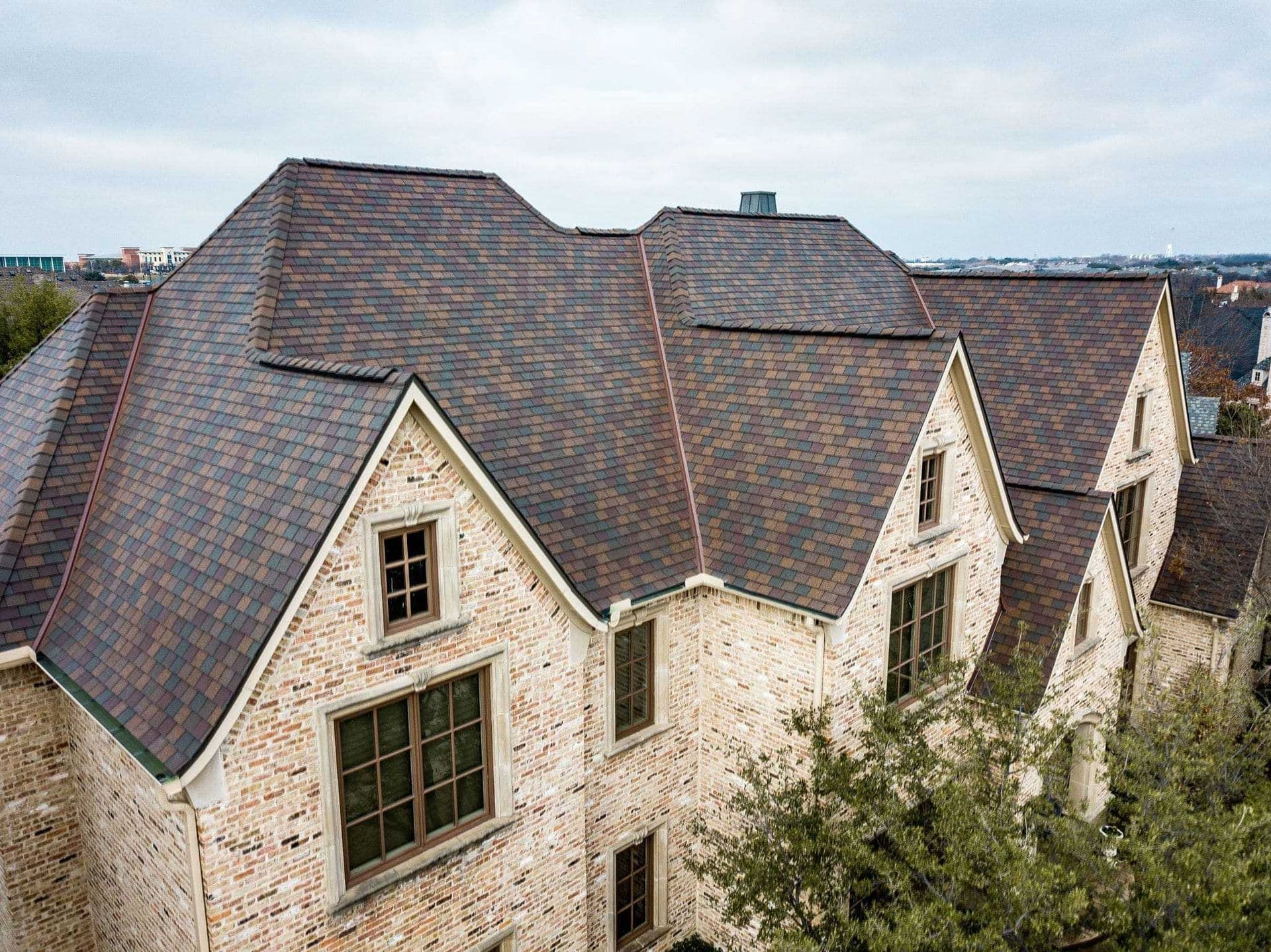 A completed Modern Exterior Systems roofing and siding project in Eden Prairie, Minnesota