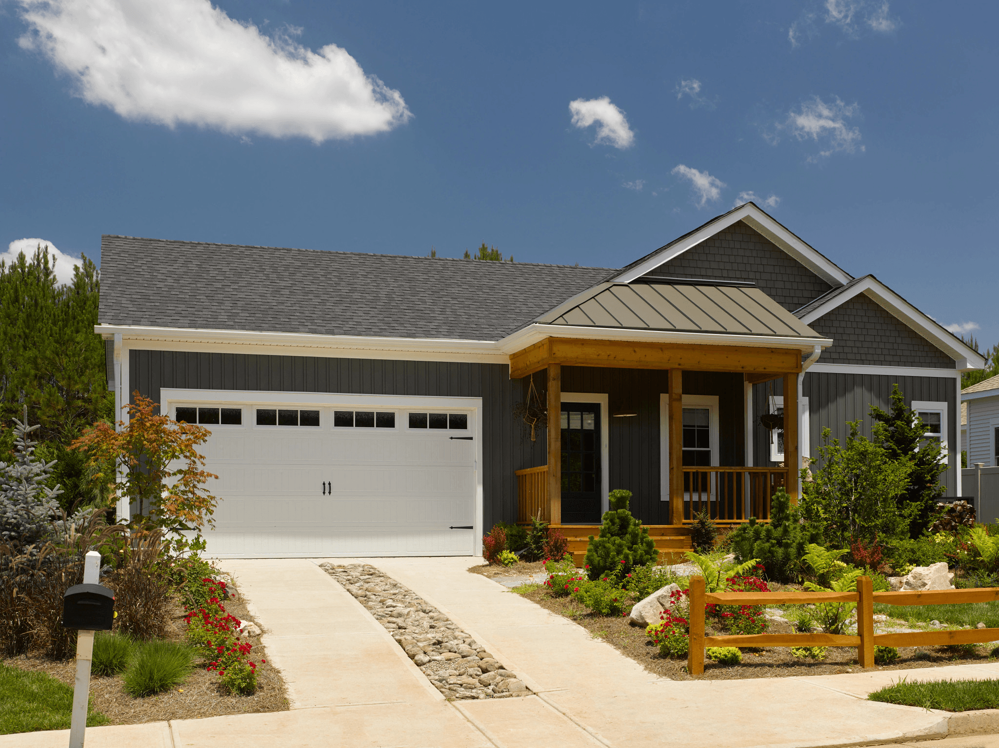 CertainTeed Landmark on an Arden Hills wooded-lot rambler