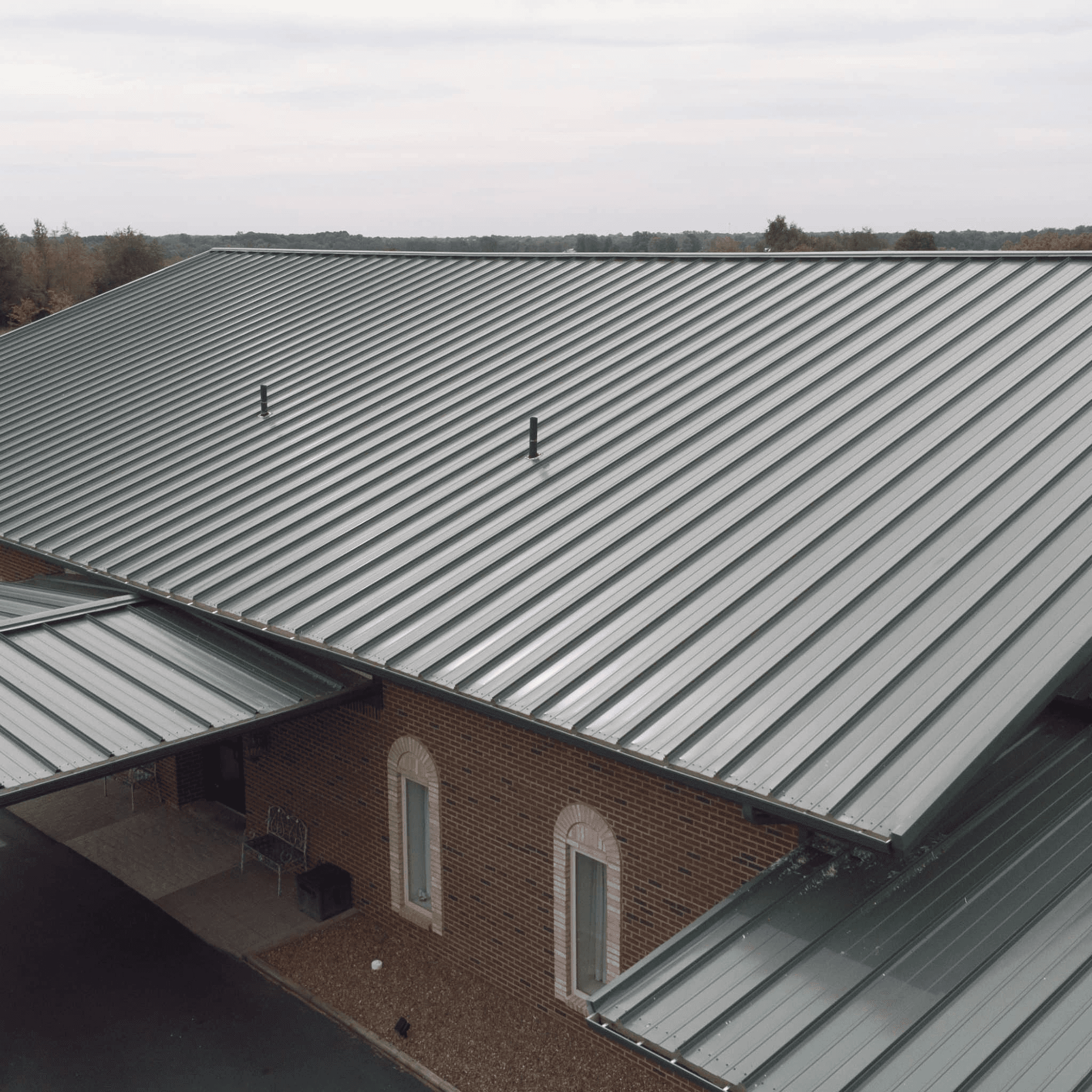 Metal roofing on a Twin Cities home