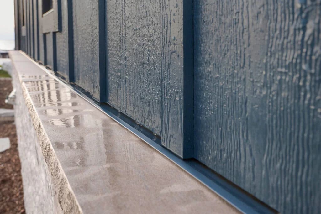 DiamondKote-finished LP SmartSide siding on a Twin Cities home