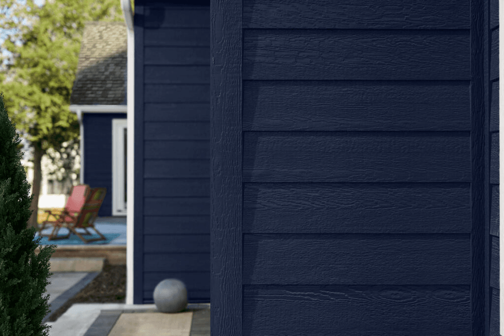 DiamondKote-finished LP SmartSide siding on a Twin Cities home