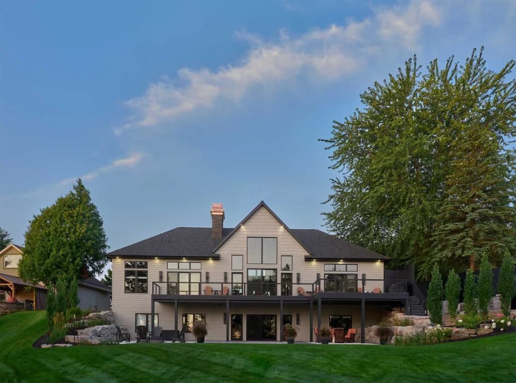 DiamondKote-finished LP SmartSide siding on a Twin Cities home